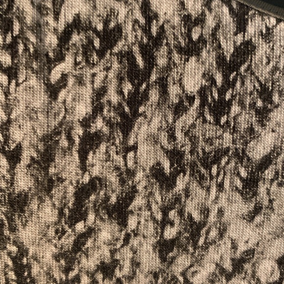 Kay Unger New York dress. 3/4 sleeve. Lined gathered sides size 10 - Picture 2 of 8